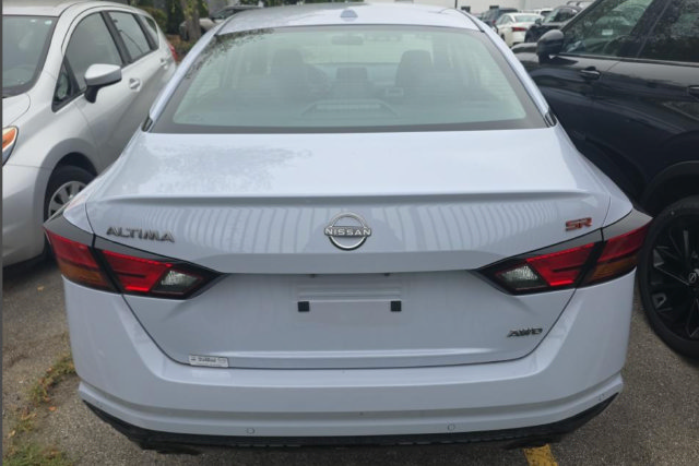 Certified 2025 Nissan Altima 2.5 SR AWD/4WD image 7
