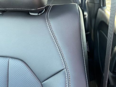 New 2026 Chrysler Pacifica Select image 12