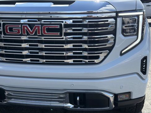 New 2026 GMC Sierra 1500 Denali w/ Technology Package AWD/4WD image 9