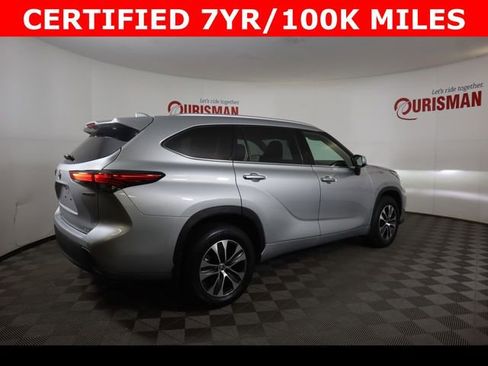 Used 2022 Toyota Highlander XLE image 9