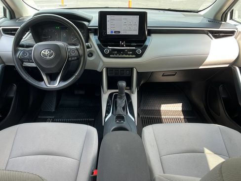 Used 2023 Toyota Corolla Cross LE w/ Moonroof Package AWD/4WD image 14