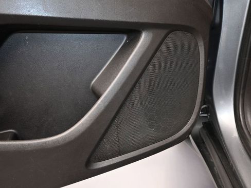 Used 2021 Chevrolet Traverse LS image 14