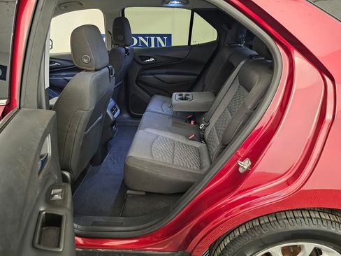 Used 2019 Chevrolet Equinox LT AWD/4WD image 34