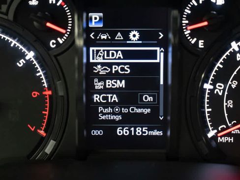Used 2022 Toyota 4Runner SR5 Premium w/ Moonroof Package AWD/4WD image 18