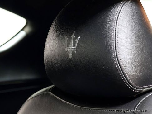 Used 2012 Maserati GranTurismo S RWD image 27