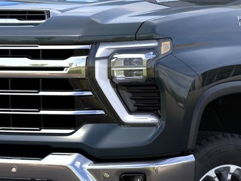 New 2026 Chevrolet Silverado 2500 LTZ w/ LTZ Premium Texas Edition AWD/4WD image 10