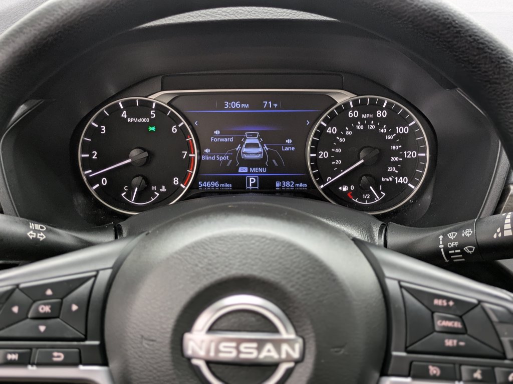 Used 2025 Nissan Altima 2.5 SV FWD image 29