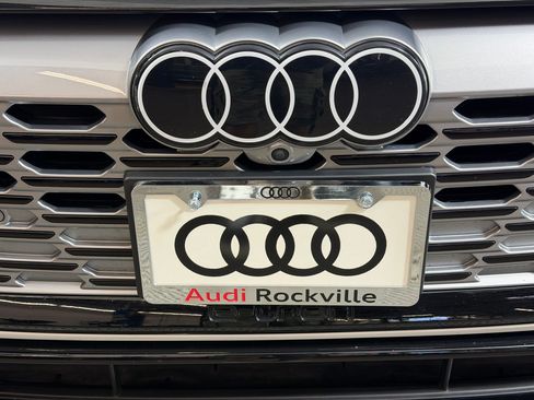 Used 2024 Audi Q8 e-tron Premium Plus w/ Premium Plus Package AWD/4WD image 21