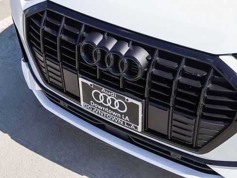 Used 2025 Audi Q3 2.0T Premium w/ Convenience Package AWD/4WD image 8