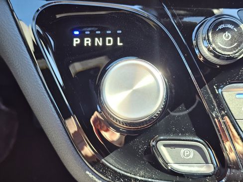 New 2026 Chrysler Pacifica Select image 15