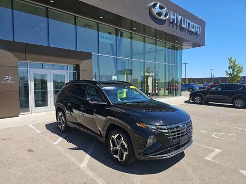Certified 2023 Hyundai Tucson Limited AWD/4WD image 7
