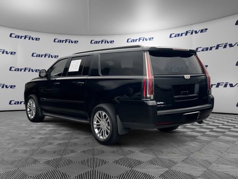 Used 2020 Cadillac Escalade ESV 4WD image 3