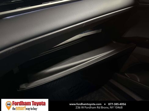 Used 2025 Toyota Camry XSE image 34