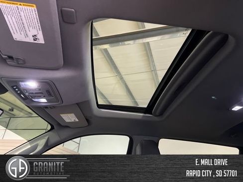 Used 2020 GMC Sierra 1500 Denali w/ Denali Ultimate Package AWD/4WD image 22