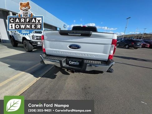 Used 2019 Ford F350 XLT w/ XLT Premium Package image 14