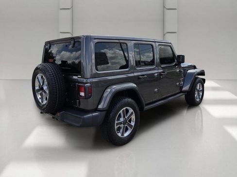 Certified 2018 Jeep Wrangler Unlimited Sahara AWD/4WD image 5