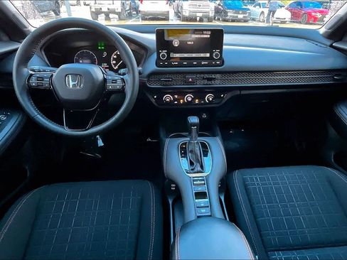 Used 2024 Honda HR-V Sport image 16