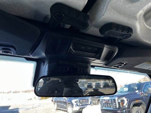 Used 2024 Jeep Wrangler Willys image 23