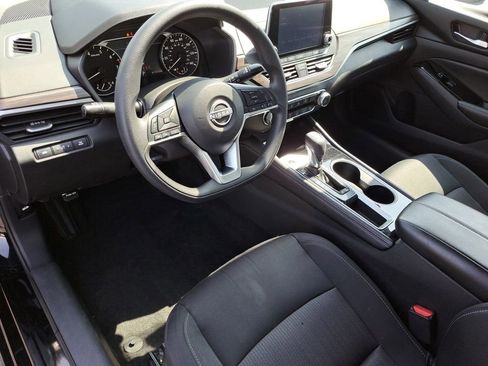 Used 2023 Nissan Altima 2.5 SV FWD image 18