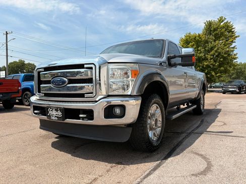 Used 2016 Ford F250 Lariat w/ Chrome Package AWD/4WD image 3