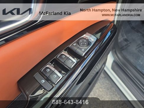 Used 2024 Kia Carnival SX image 13