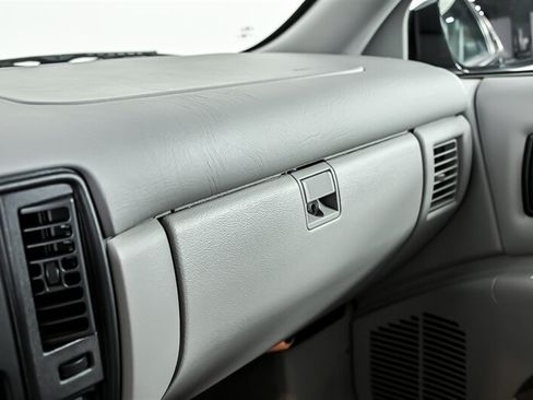 Used 1996 Chevrolet Impala SS RWD image 26