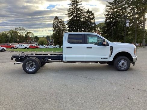 New 2026 Ford F350 XL w/ XL Chrome Package image 8