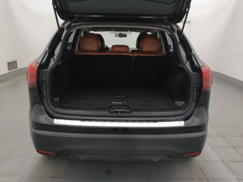 Used 2018 Nissan Rogue Sport SV w/ SV Technology Package FWD image 29