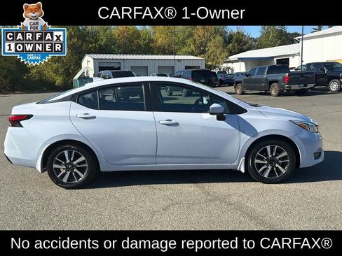 Used 2024 Nissan Versa SV w/ Trunk Package FWD image 5
