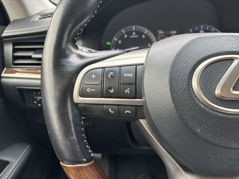 Used 2016 Lexus ES 350 w/ Premium Package w/Wood Trim FWD image 9
