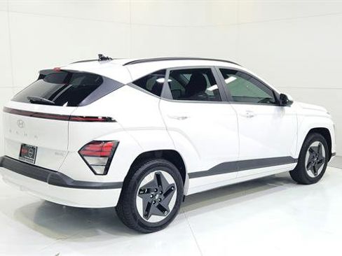 Used 2024 Hyundai Kona SEL image 8