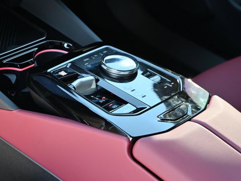 New 2026 BMW 530i w/ Premium Package RWD image 18