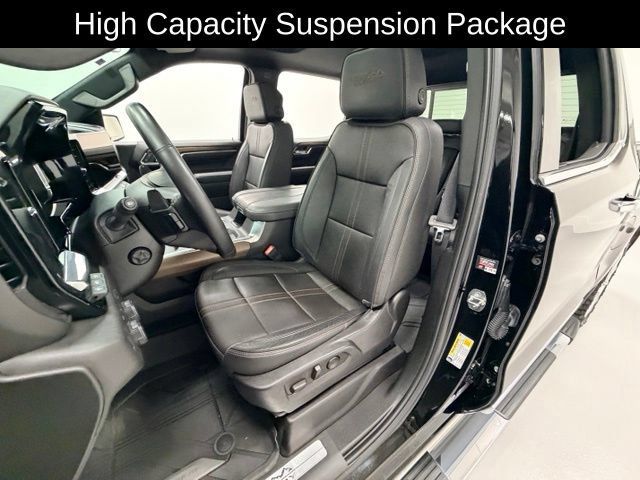 Certified 2024 Chevrolet Silverado 1500 High Country w/ High Country Premium Package AWD/4WD image 8