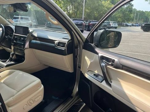 Used 2023 Lexus GX 460 Premium w/ Premium Plus Package AWD/4WD image 10