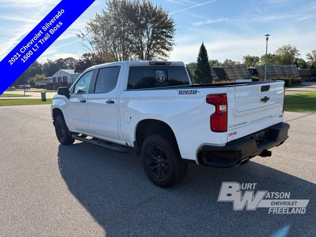 Used 2021 Chevrolet Silverado 1500 LT Trail Boss w/ LT Trail Boss Premium Package AWD/4WD image 4