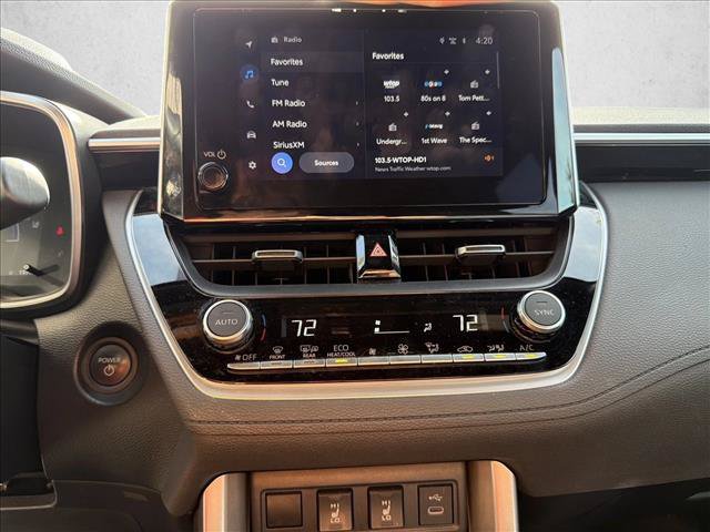 Used 2024 Toyota Corolla Cross AWD Hybrid w/ Convenience Package image 16