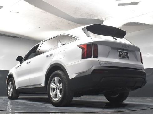 Used 2025 Kia Sorento EX w/ Panoramic Sunroof Package AWD/4WD image 32