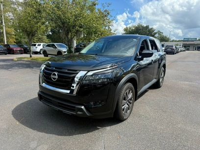 Used 2025 Nissan Pathfinder S