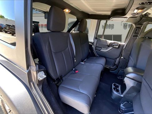Used 2017 Jeep Wrangler Unlimited Sport w/ Quick Order Package 24S AWD/4WD image 22