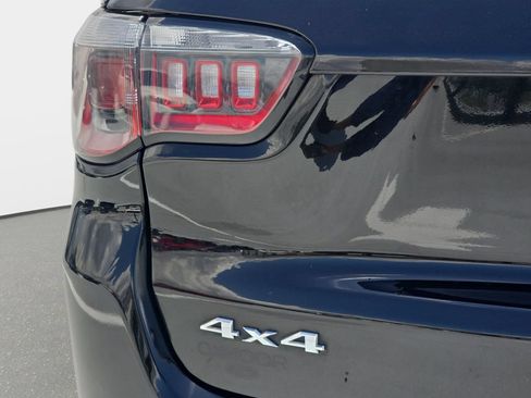 Used 2020 Jeep Compass Limited AWD/4WD image 29