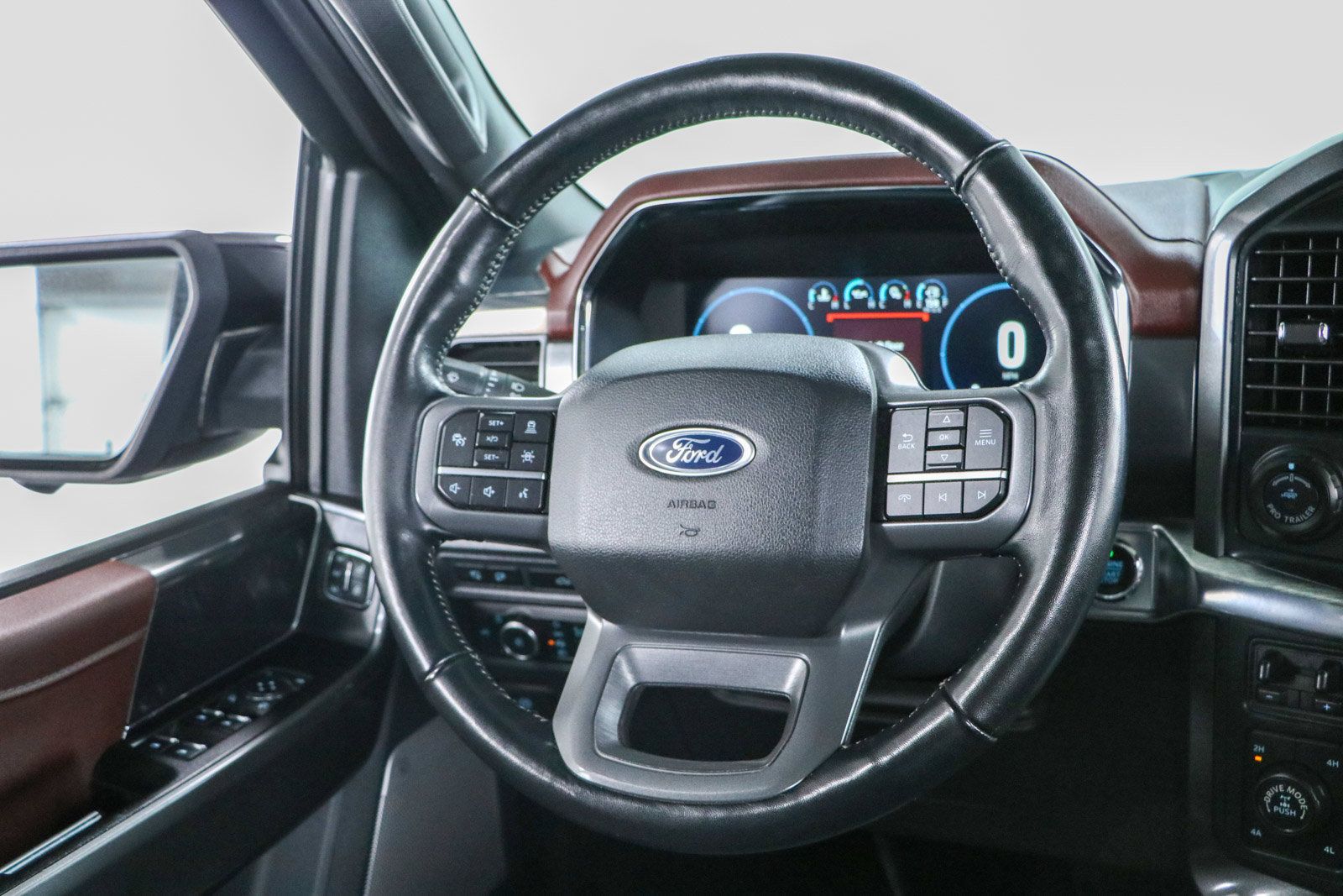 Used 2022 Ford F150 Lariat w/ Equipment Group 502A High AWD/4WD image 13
