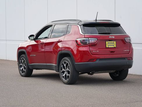 Used 2025 Jeep Compass Limited AWD/4WD image 5