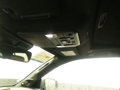 Used 2025 Toyota 4Runner Limited AWD/4WD image 23