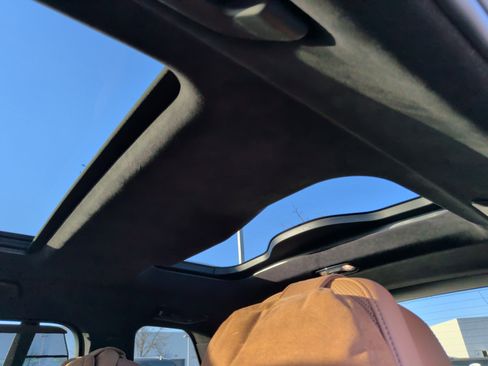 Used 2023 BMW X7 xDrive40i w/ Premium Package image 31