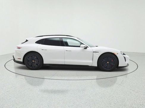 Used 2022 Porsche Taycan GTS w/ Technology Package AWD/4WD image 4