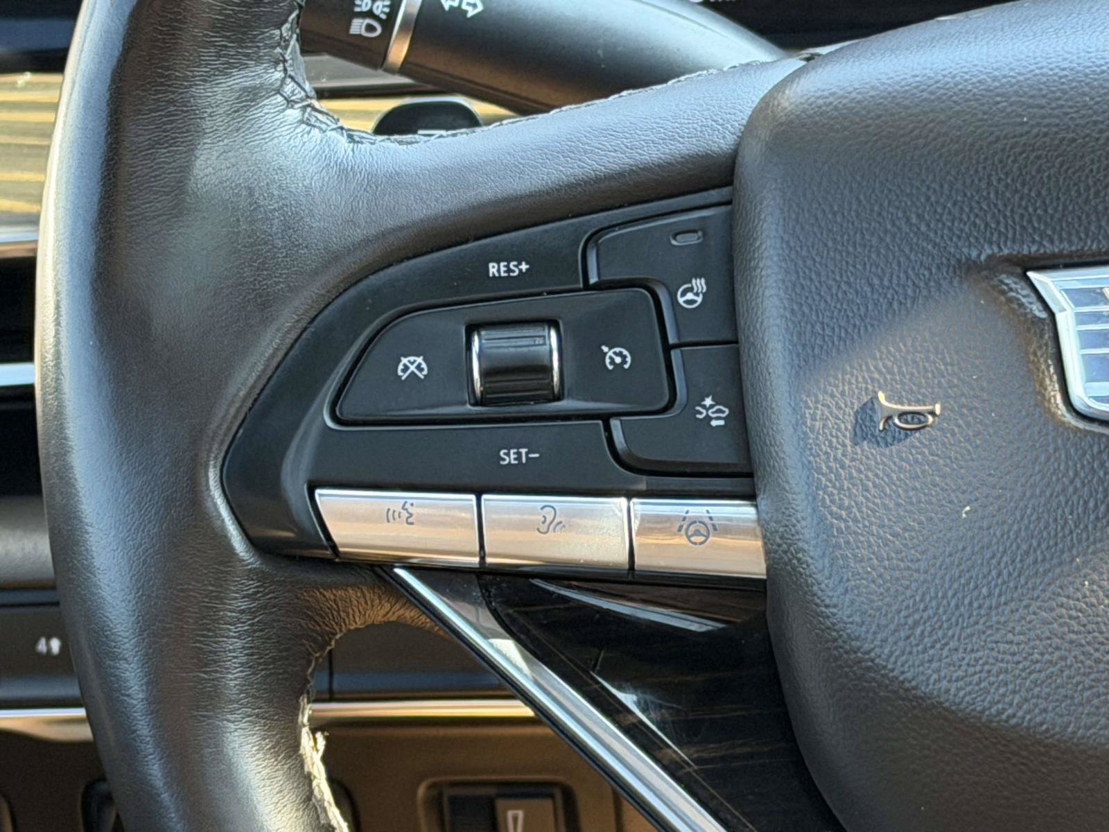 Used 2023 Cadillac Escalade Sport AWD/4WD image 18