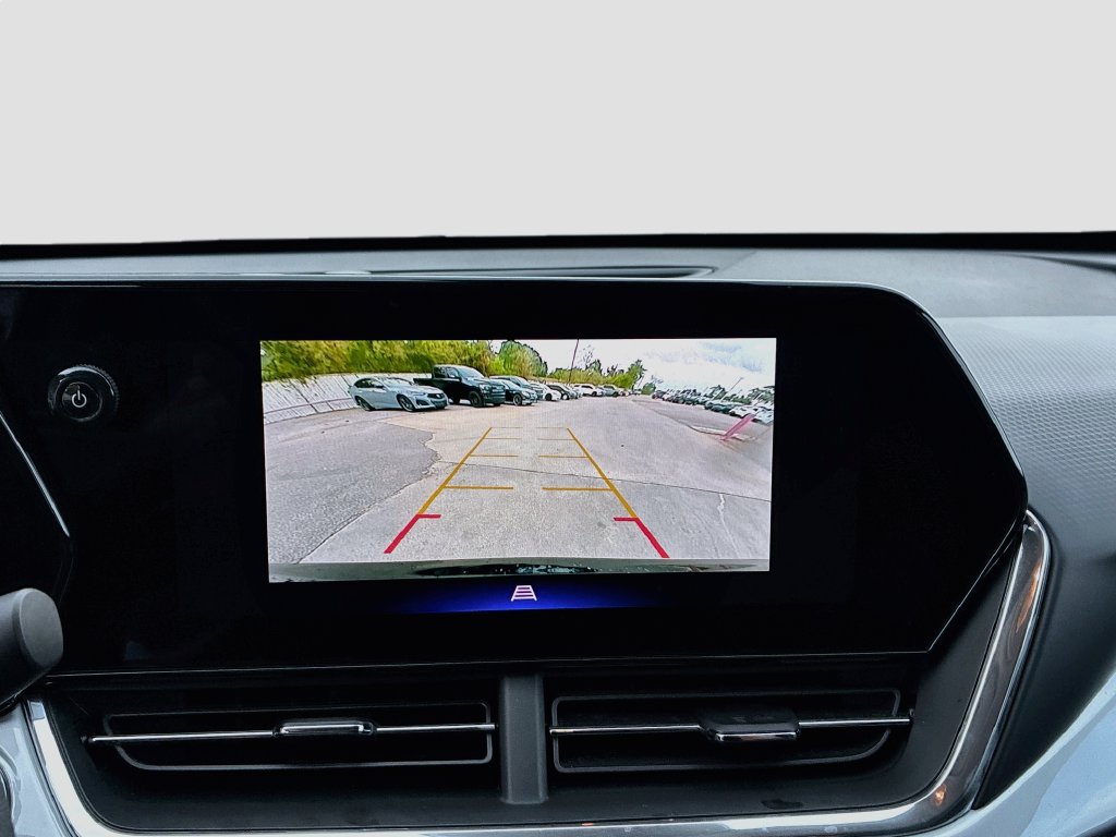 Used 2026 Chevrolet Trax LT FWD image 13