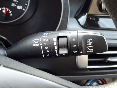 Used 2023 Kia Seltos LX image 26