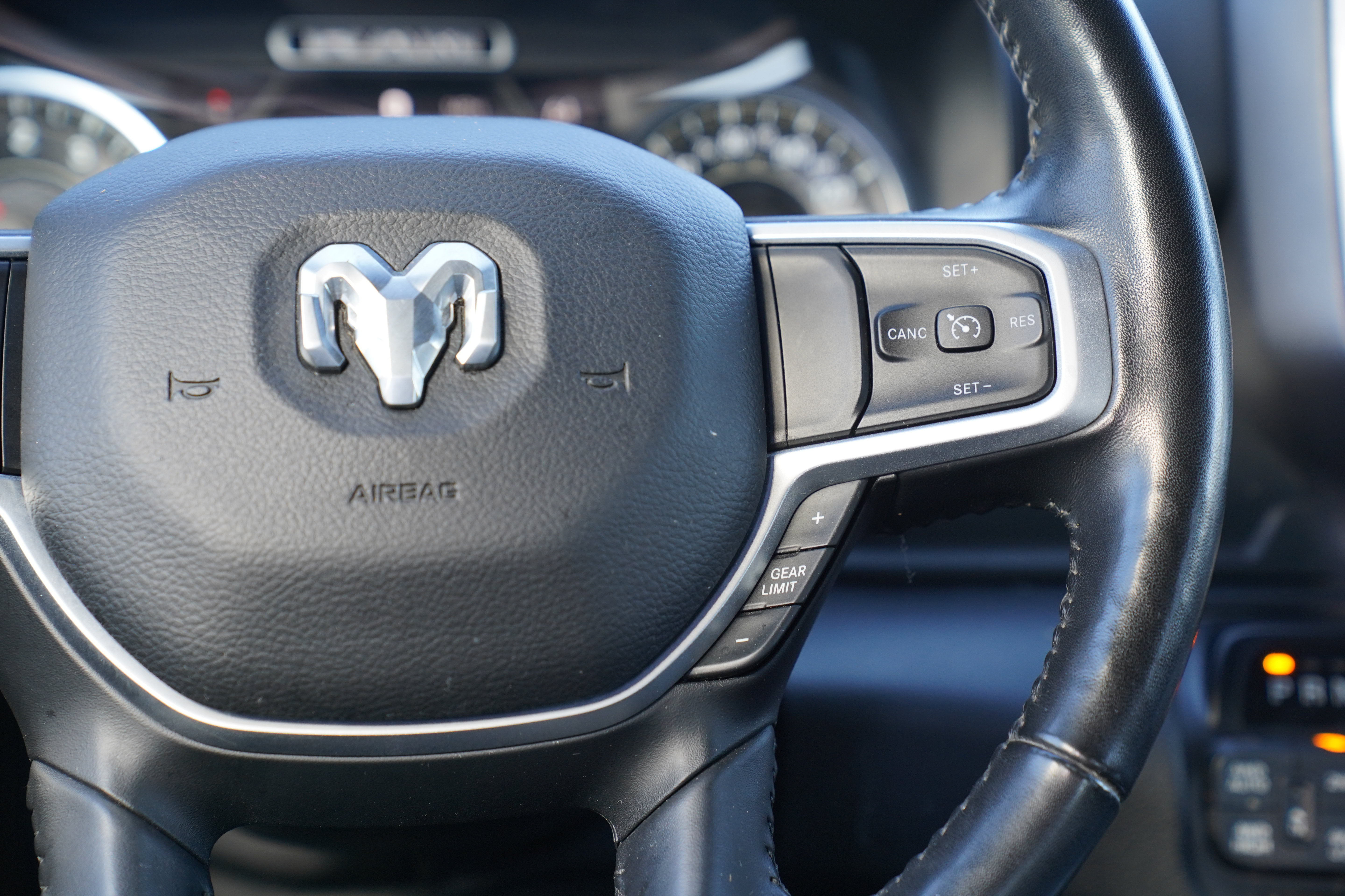 Used 2020 RAM 1500 Big Horn AWD/4WD image 18