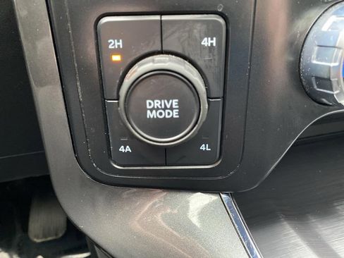 Certified 2023 Ford F150 Lariat image 30